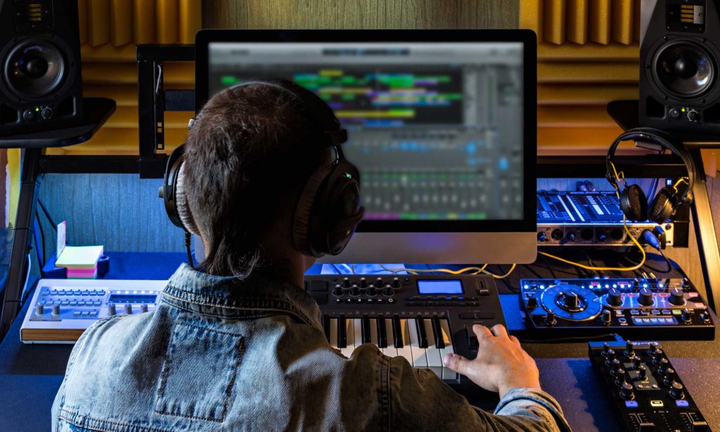 Ultimate Advantages Of Online Recording Studios - READ HERE